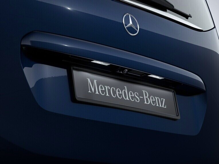 Camera video pentru marşarier a modelului Mercedes-Benz eCitan furgon.