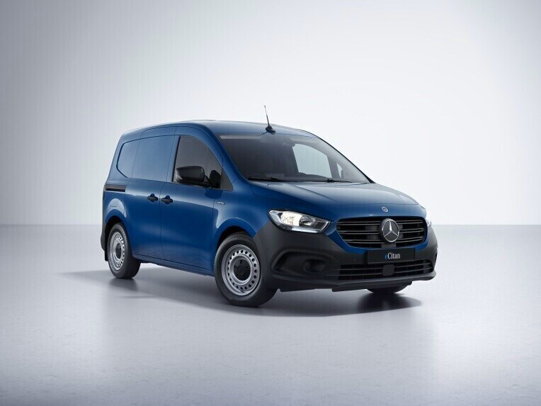 Mercedes-Benz eCitan furgon în linia de echipare BASE.