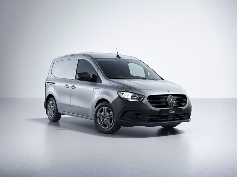 Mercedes-Benz eCitan furgon în linia de echipare PRO.