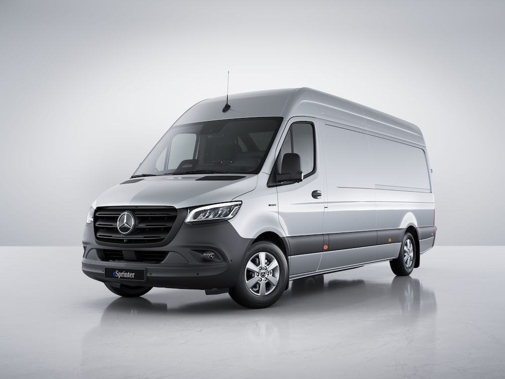 Linia de echipare SELECT a modelului eSprinter furgon de la Mercedes-Benz.