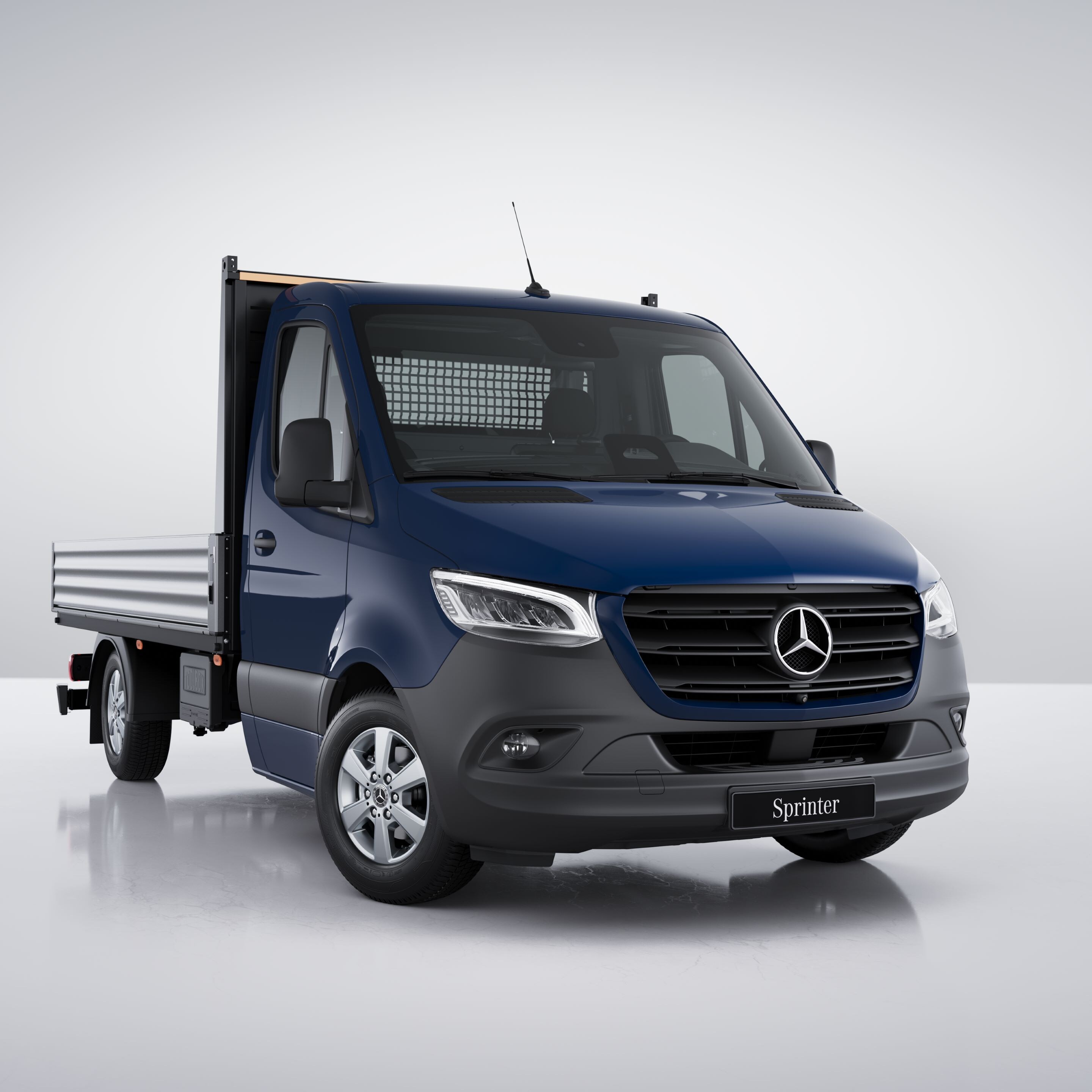 Autovehiculul platformă Sprinter de la Mercedes-Benz.