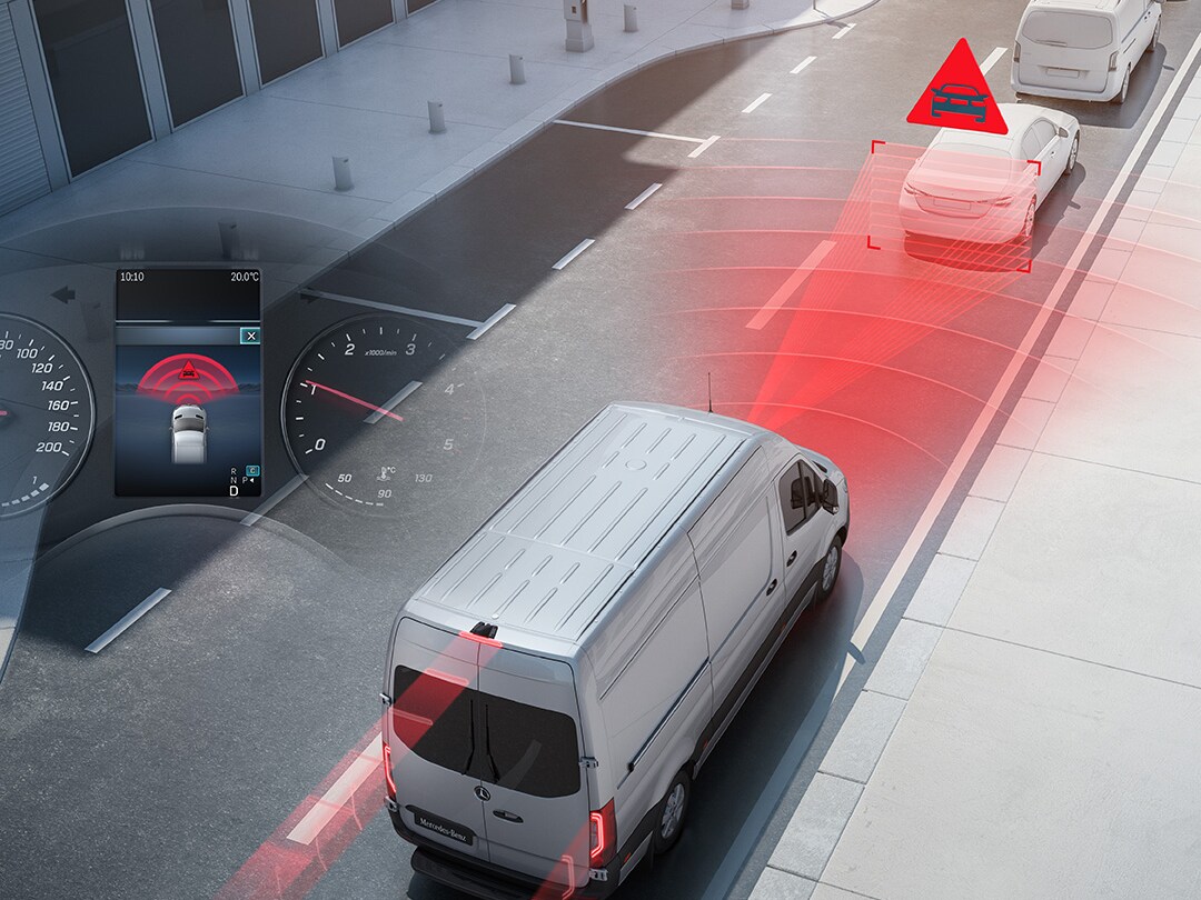 Sistem de asistență la conducere vizualizat în traficul rutier cu modelul Mercedes-Benz Sprinter autodubă.