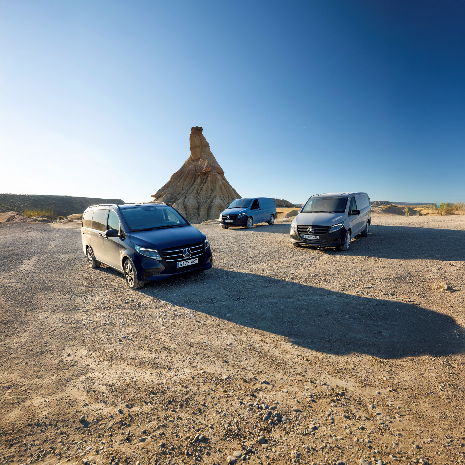 Vito | Mercedes-Benz Vans Modelele Mercedes-Benz Vito Tourer, eVito Tourer, Vito furgon, eVito furgon și Vito Mixto.