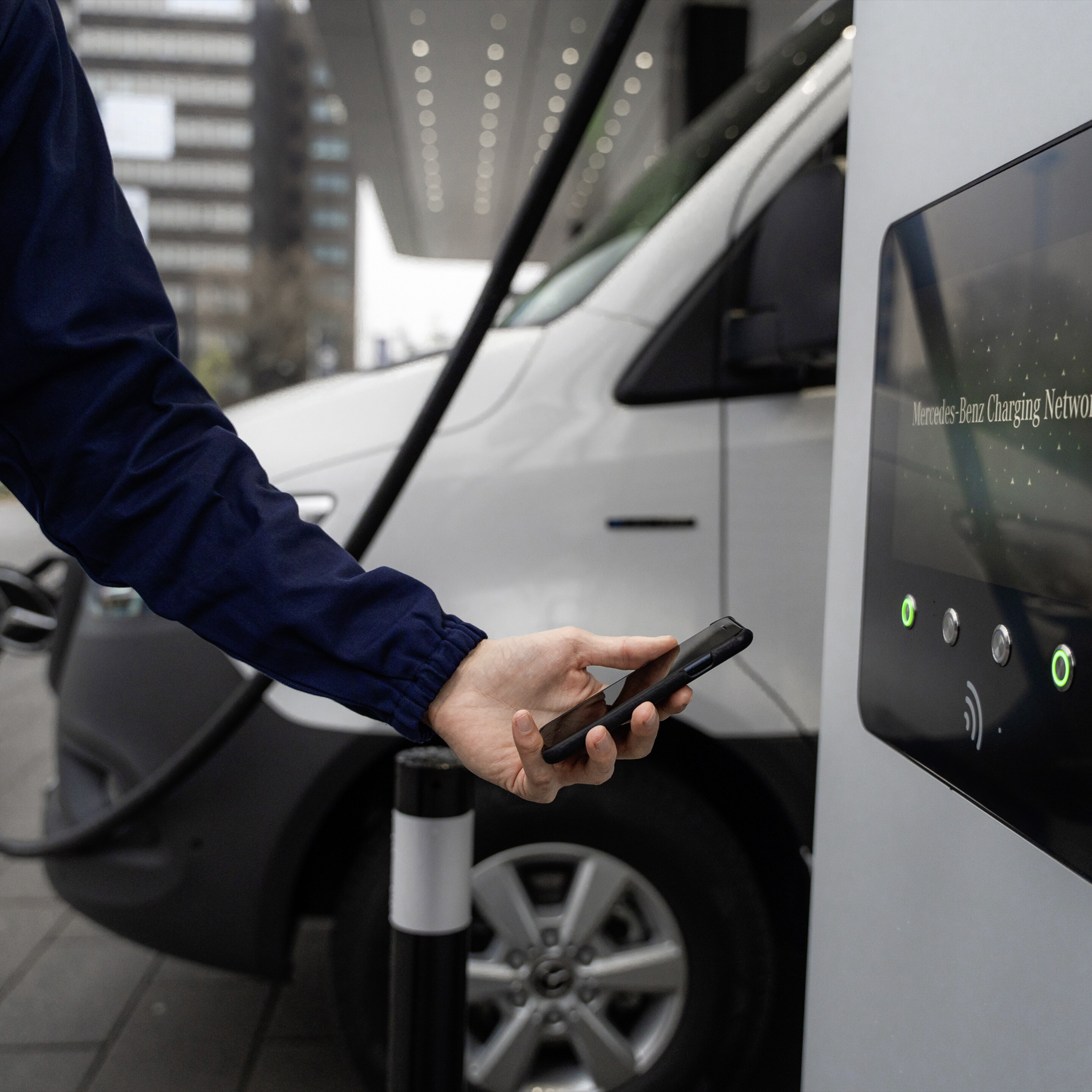 Aplicația Mercedes-Benz pentru autovehiculele comerciale de la Mercedes-Benz.