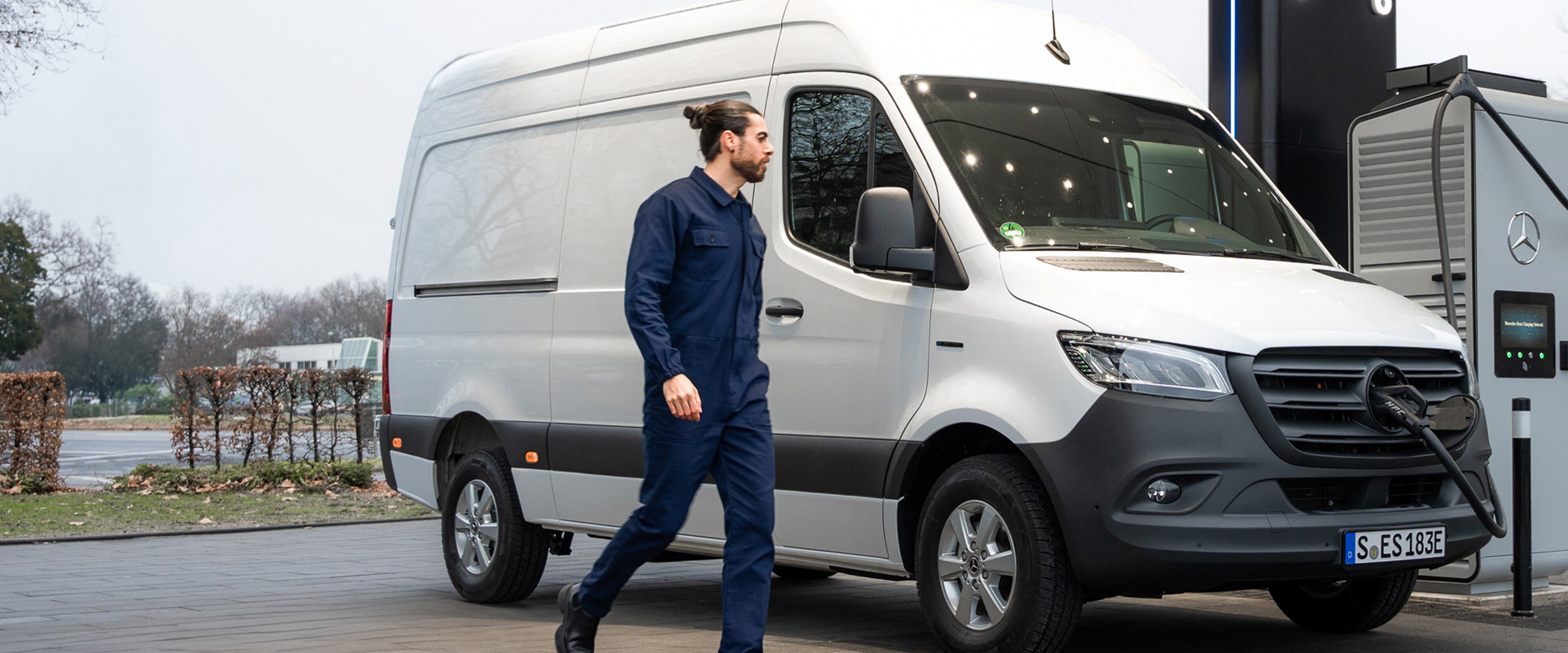 Încărcare în mișcare cu MB.CHARGE Public.