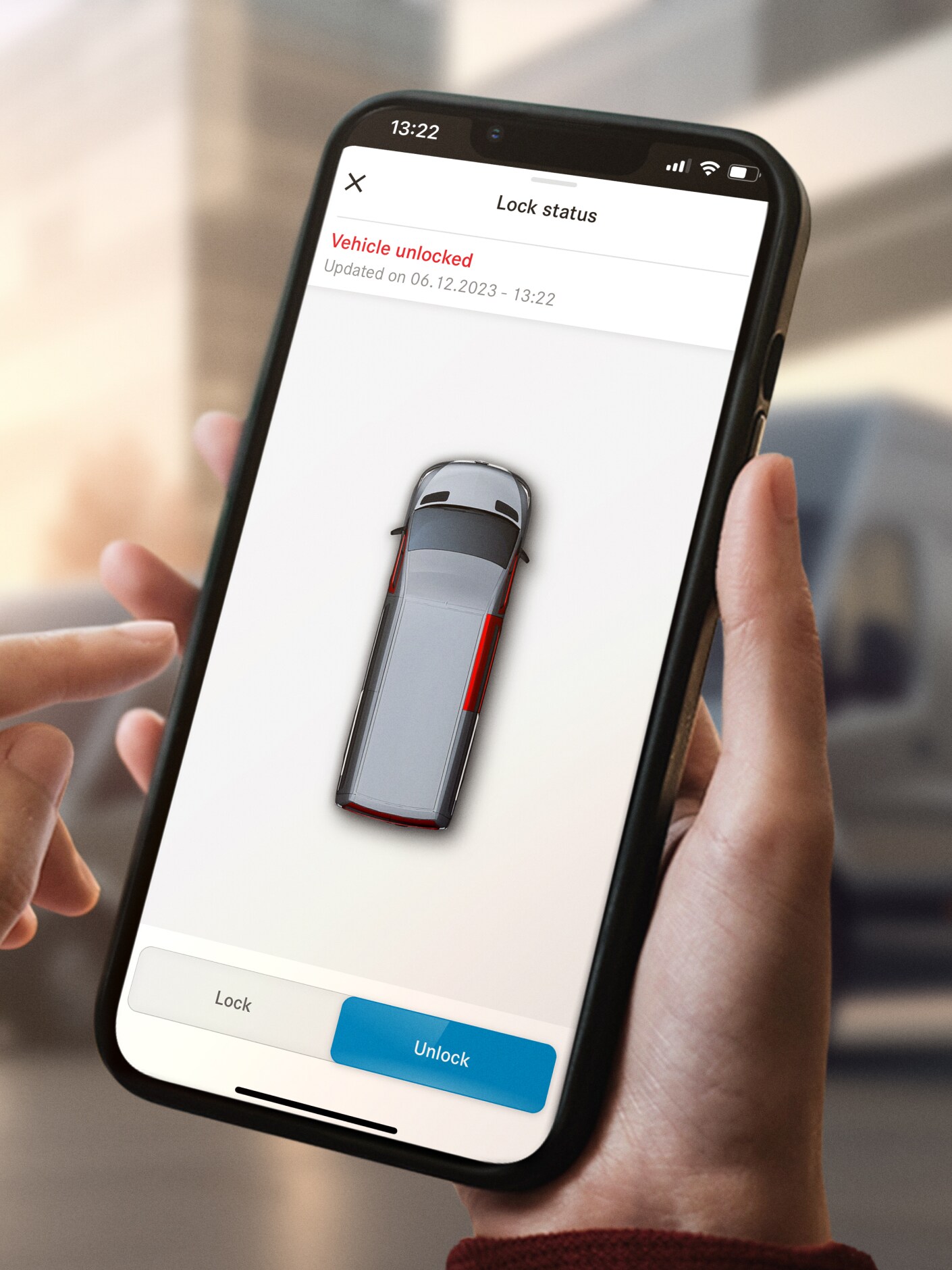 Funcția de blocare și deblocare de la distanță a ușilor de pe un smartphone.