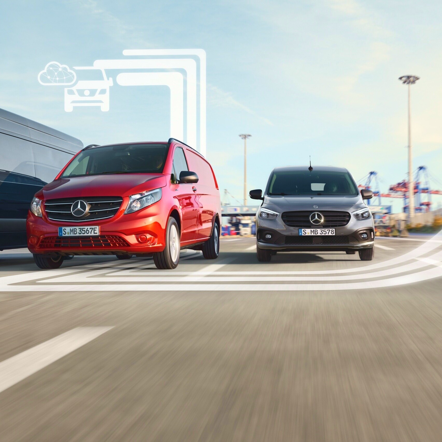 Descoperă universul produselor digitale pentru autovehiculul tău comercial Mercedes-Benz.