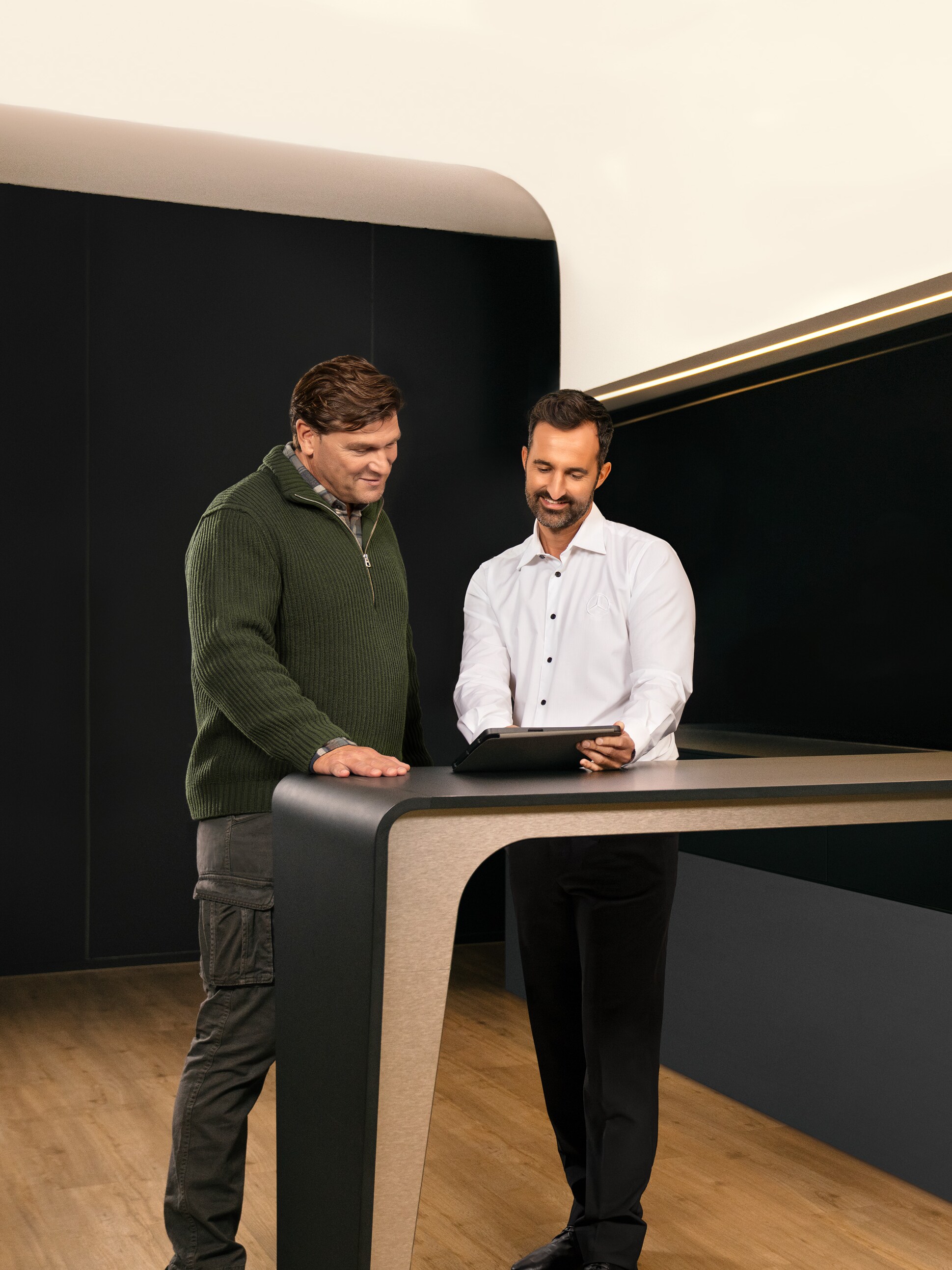 Servicii pentru autovehicule comerciale Mercedes-Benz.