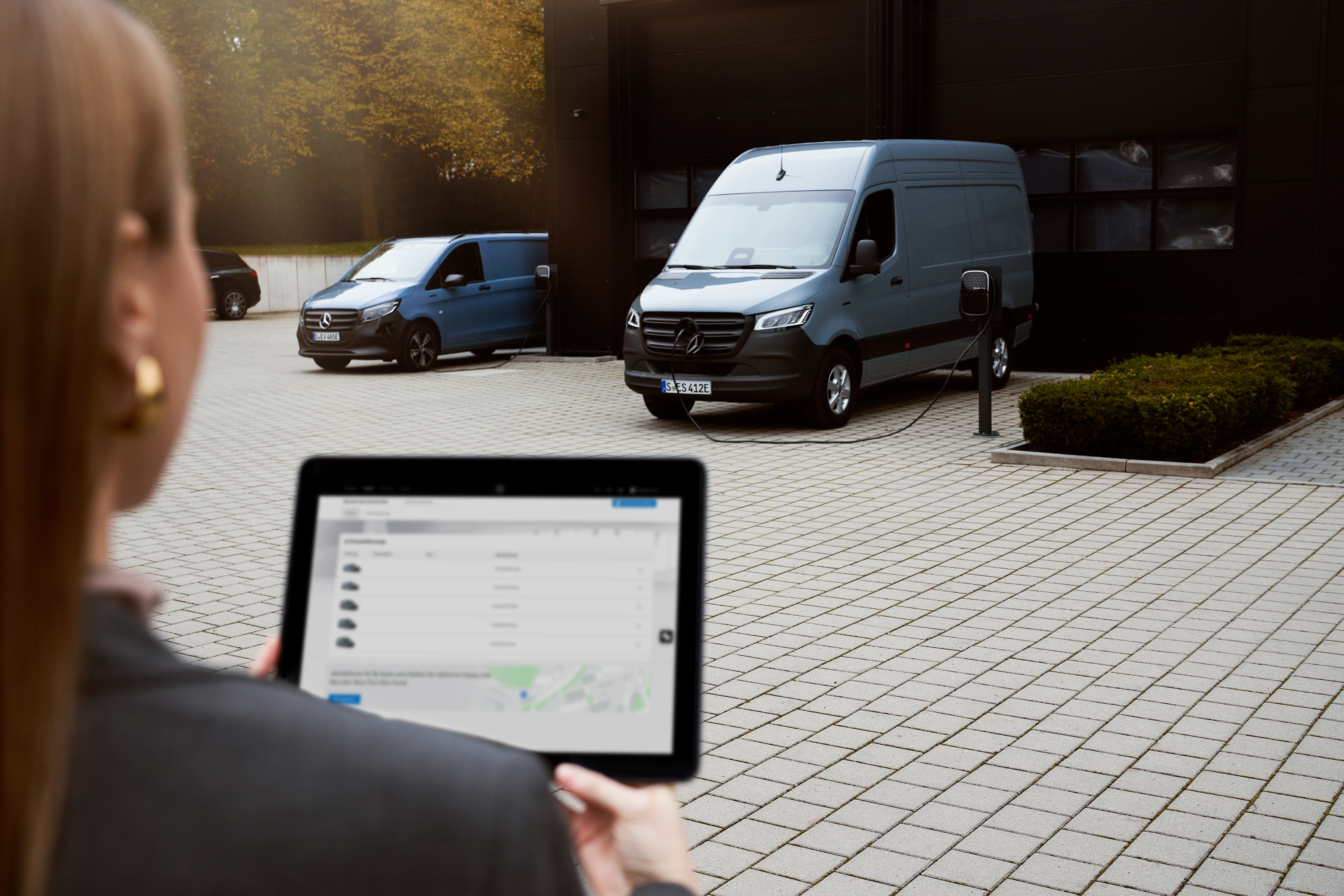 Asigurare furgonete | eVito furgon | Mercedes-Benz Vans Te poți baza pe serviciile noastre și pentru asigurarea modelului eVito furgon – prin asigurarea pentru autovehicule comerciale.