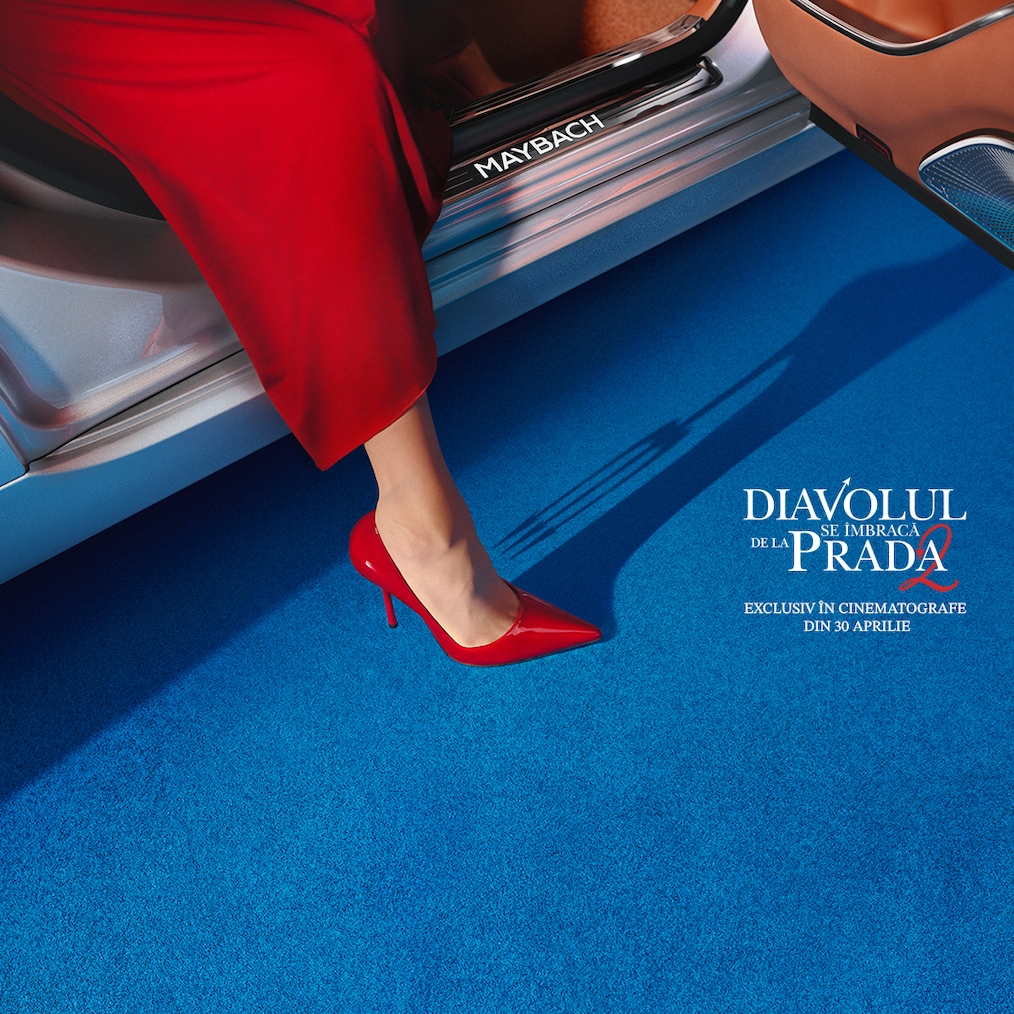 Arta apariției, în bătaia blitzurilor. Descoperă noul Mercedes-Maybach Clasa S în cea mai recentă colaborare cu #TheDevilWearsPrada