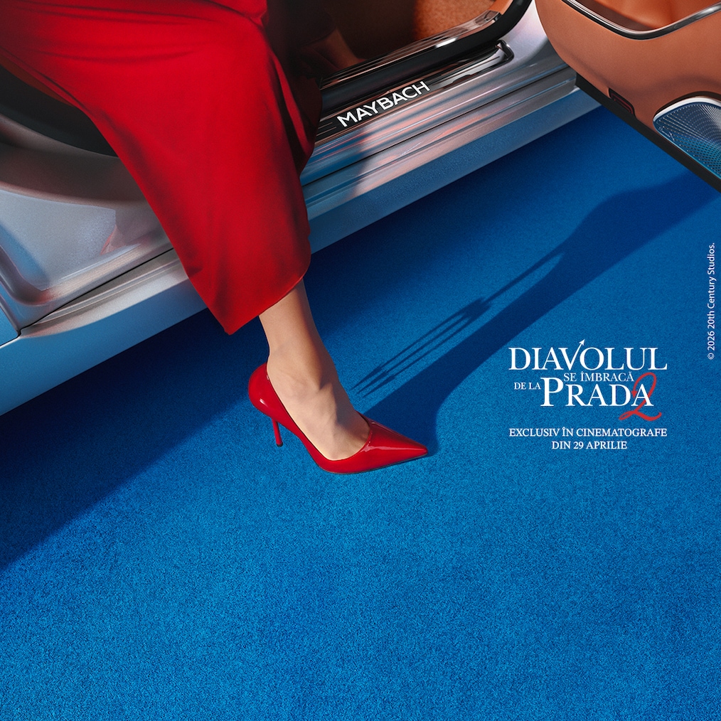 Arta apariției, în bătaia blitzurilor. Descoperă noul Mercedes-Maybach Clasa S în cea mai recentă colaborare cu #TheDevilWearsPrada