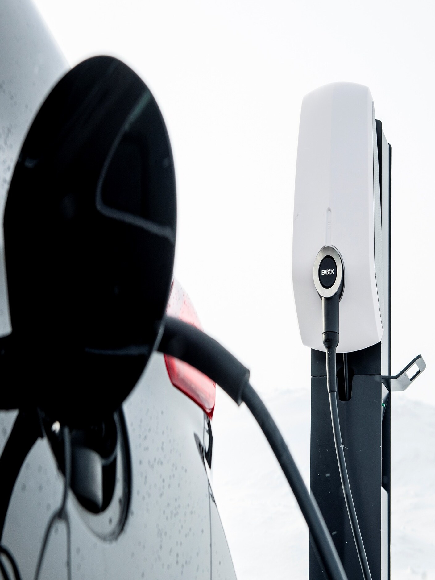 Imaginea prezintă stația Elvi produsă de EVBox