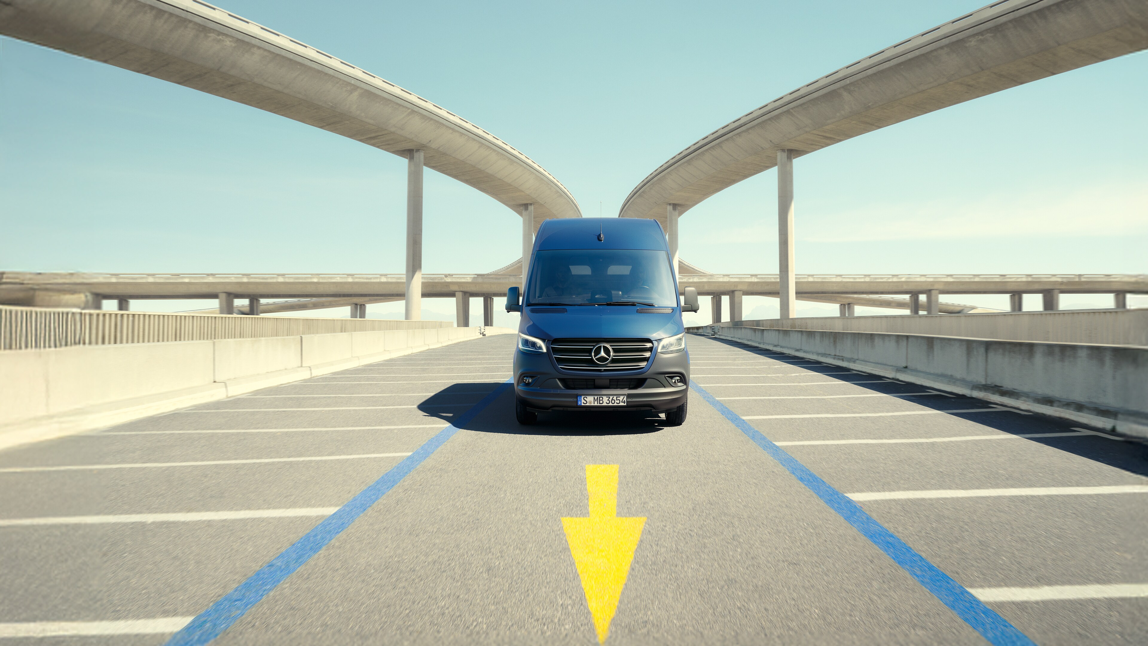 Aniversăm împreună 30 de ani de Sprinter cu o ofertă specială | Mercedes-Benz