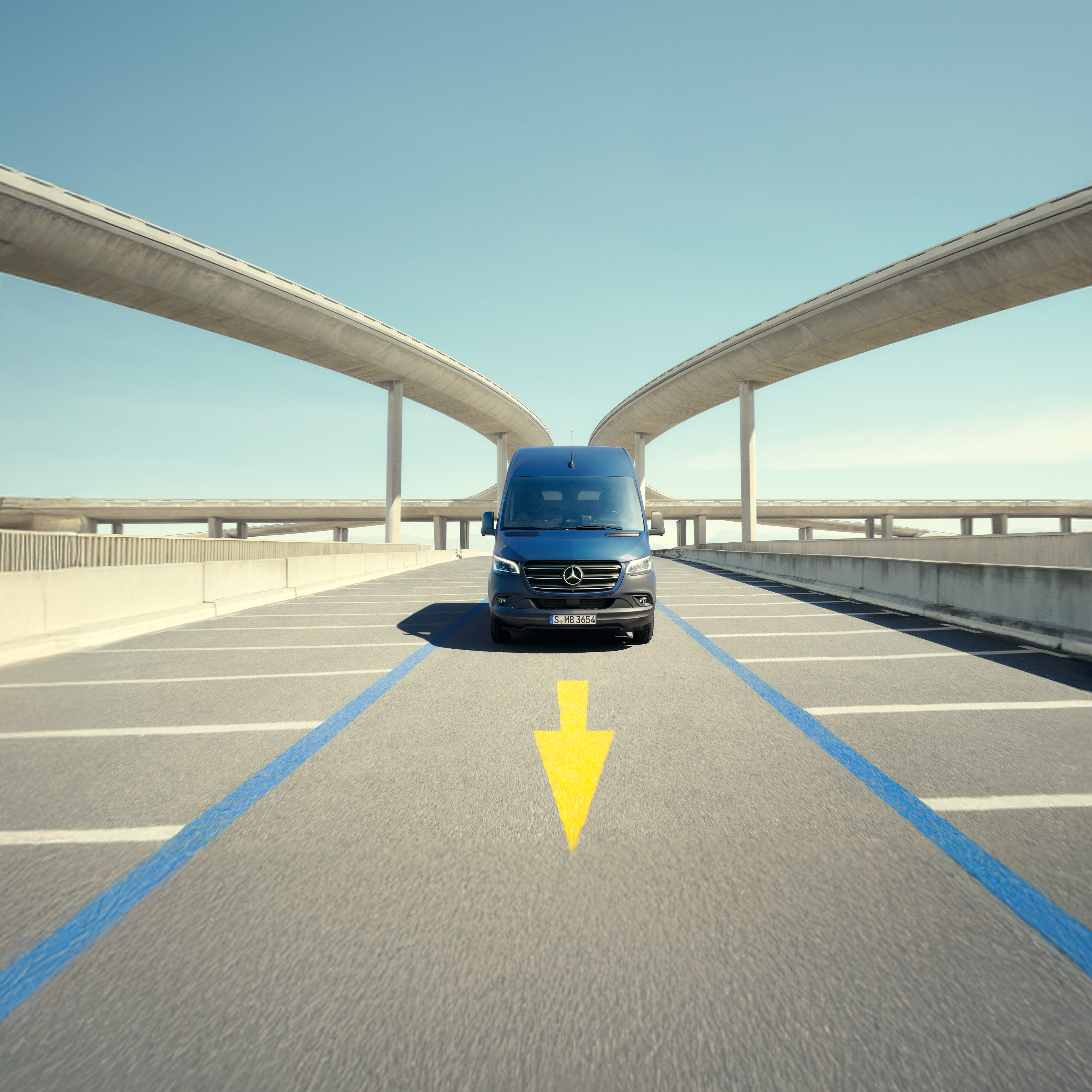 Aniversăm împreună 30 de ani de Sprinter cu o ofertă specială | Mercedes-Benz